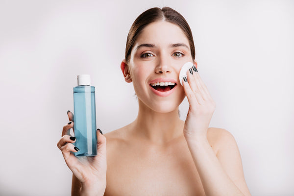 Can you tell the difference between hydration or moisturization? More than 90% of people can't!